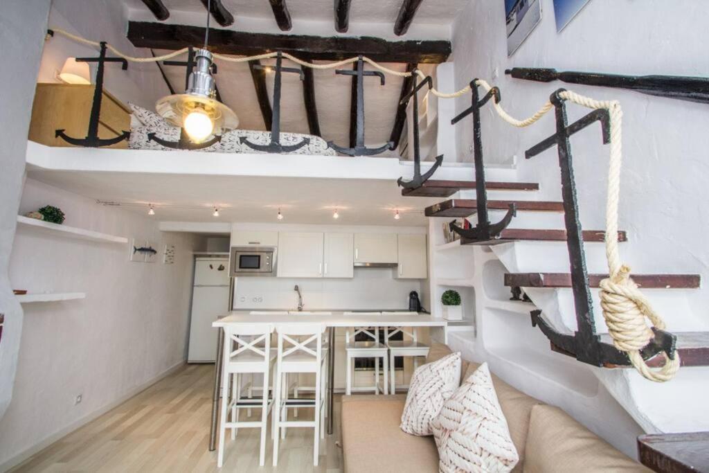 Fisherman'S House, 1St Line Of Sea Tarragona Exterior photo
